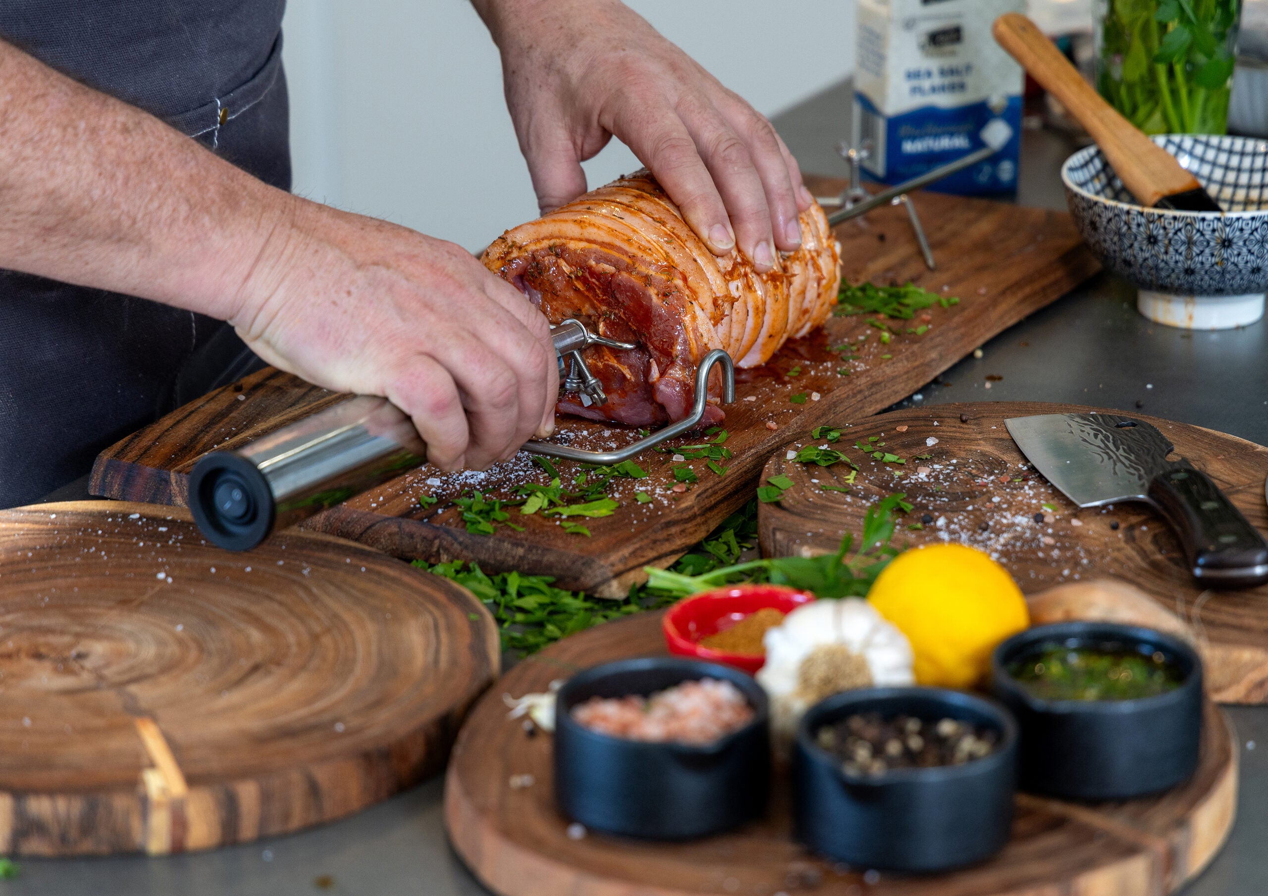 Metro Fire Pit Rotisserie (Battery Powered)