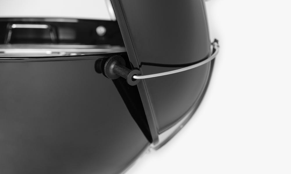 57cm Master-Touch Kettle Black Plus