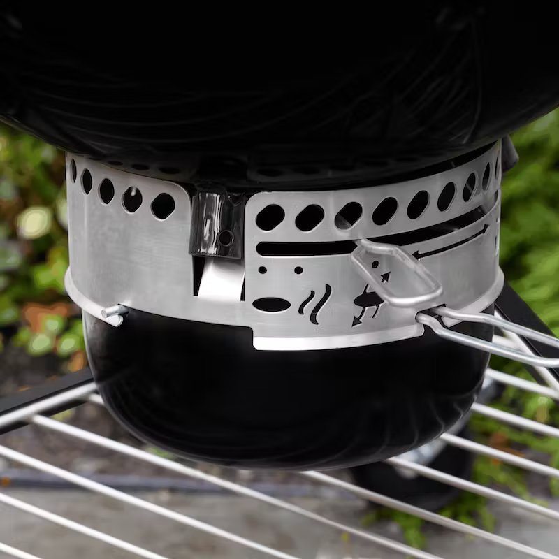 Summit Kamado E6 Charcoal Barbecue